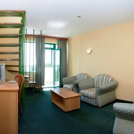 Zdravets فندق 4*