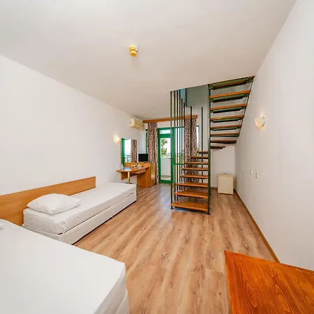 Zdravets فندق 4*