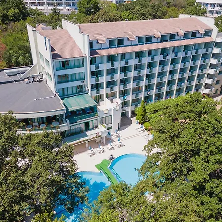 Zdravets فندق 4*