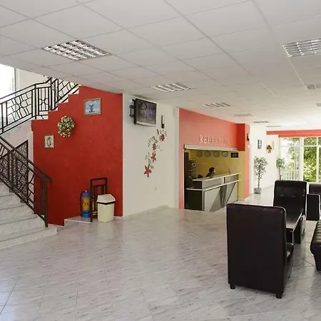 فندق Zdravets 4*