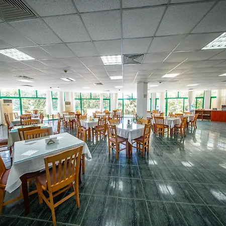 Zdravets מלון 4*