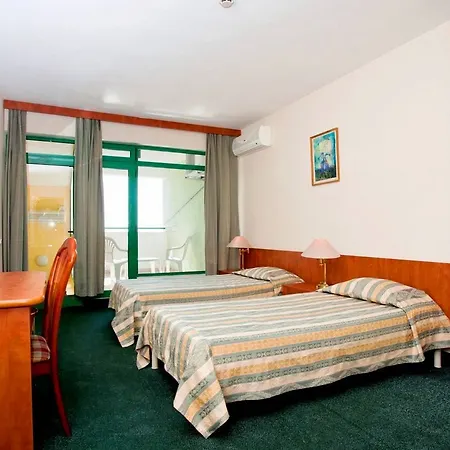 Zdravets מלון 4*
