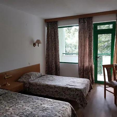 Zdravets 4*